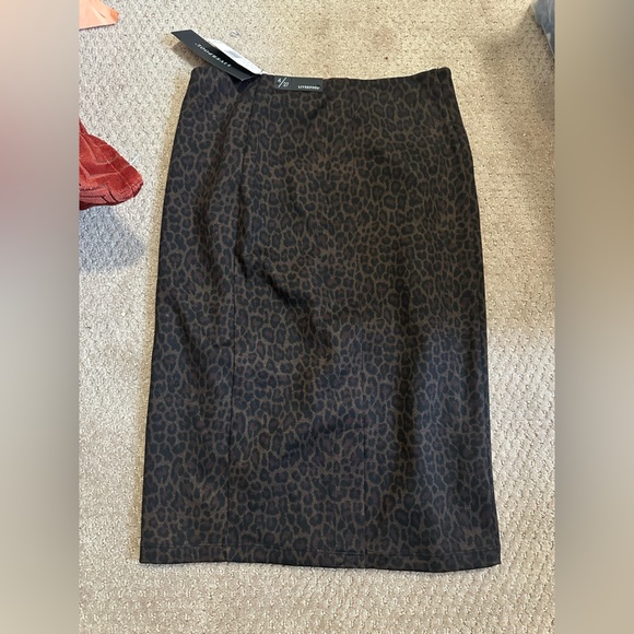 NWT Liverpool jeans Bia knit pencil skirt cheetah size 4/27 LM6023Z17 black fri - Picture 3 of 5